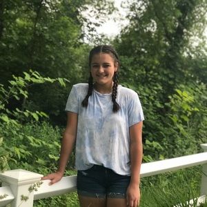 Meet your Posher, Olivia